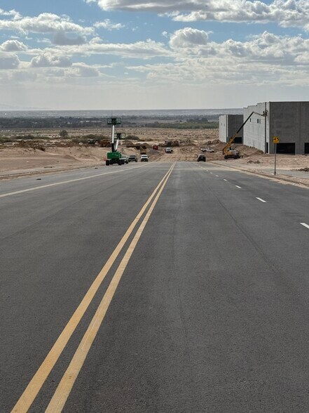 12703 North Loop dr, Clint, TX à louer - Photo de l’immeuble – Image 3 sur 8