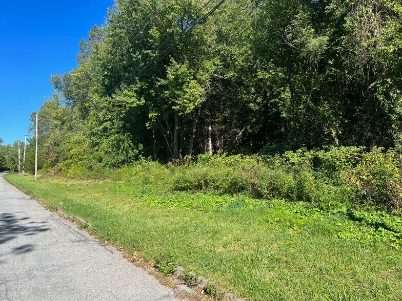 0 Stagedoor Rd, Fishkill, NY à vendre - Photo de l’immeuble – Image 1 sur 5