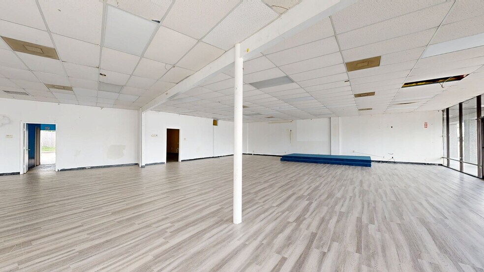14829 Bellaire Blvd, Houston, TX à louer - Numérisation 3D Matterport – Image 2 sur 12