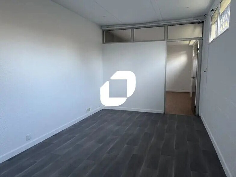 Local d’activités dans Eaubonne à louer - Photo intérieure – Image 3 sur 12