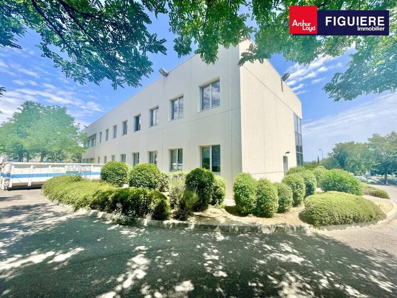 260 Rue René Descartes, Aix-en-Provence à louer - Photo de l’immeuble – Image 3 sur 10
