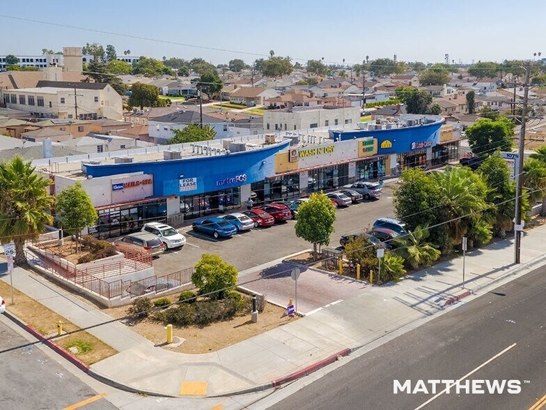 10714 S Western Ave, Los Angeles, CA à louer - Photo principale – Image 1 sur 4