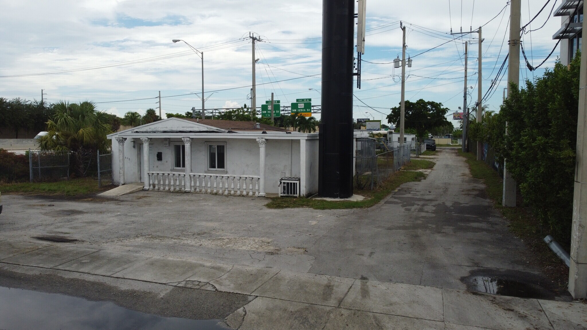 640 NW 129th St, North Miami, FL à louer Photo de l’immeuble– Image 1 sur 8
