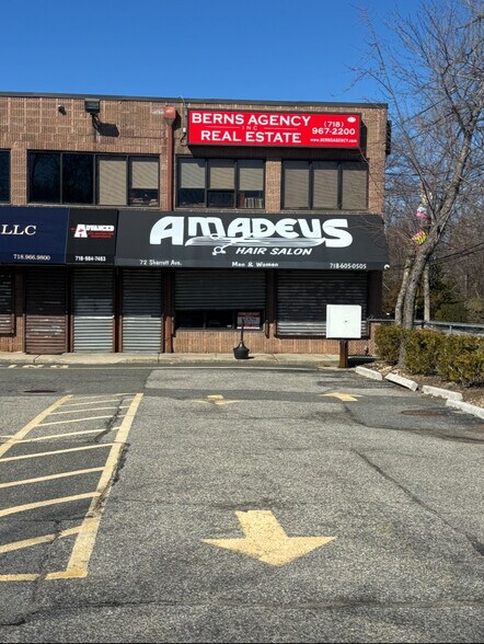 72 Sharrott Ave, Staten Island, NY à louer - Photo de l’immeuble – Image 2 sur 4