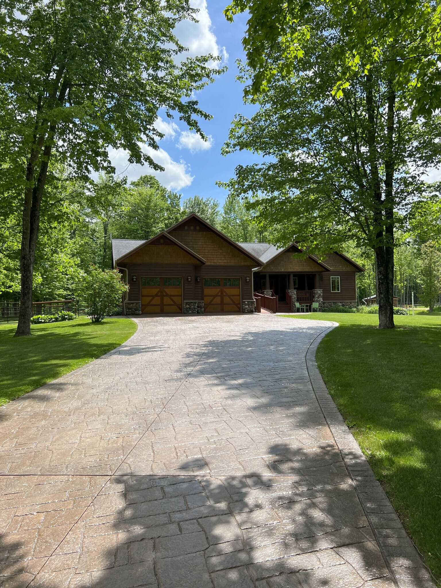 36701 165th Ave, Stanley, WI à vendre Photo de l’immeuble– Image 1 sur 52