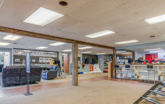 447 Washington St, Pembroke, MA à vendre - Photo intérieure – Image 3 sur 5