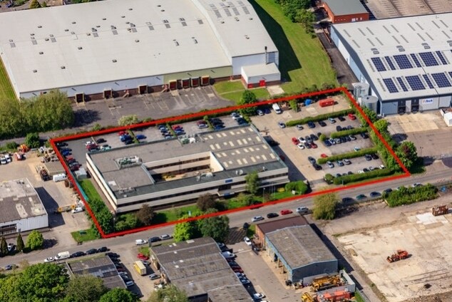 Hargreaves Rd, Swindon à louer - Aérien – Image 2 sur 6