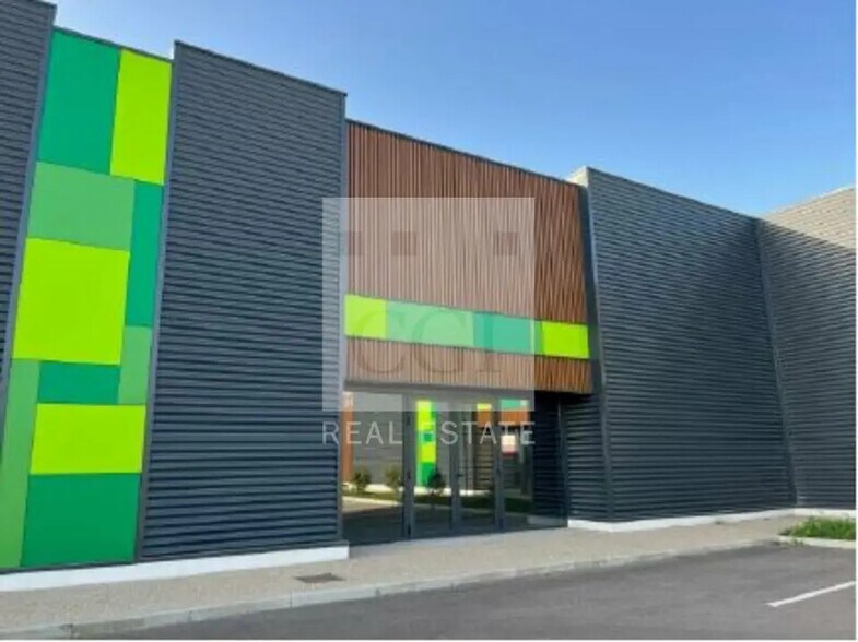 Local d'activités dans Anse à vendre - Photo de l’immeuble – Image 2 sur 4