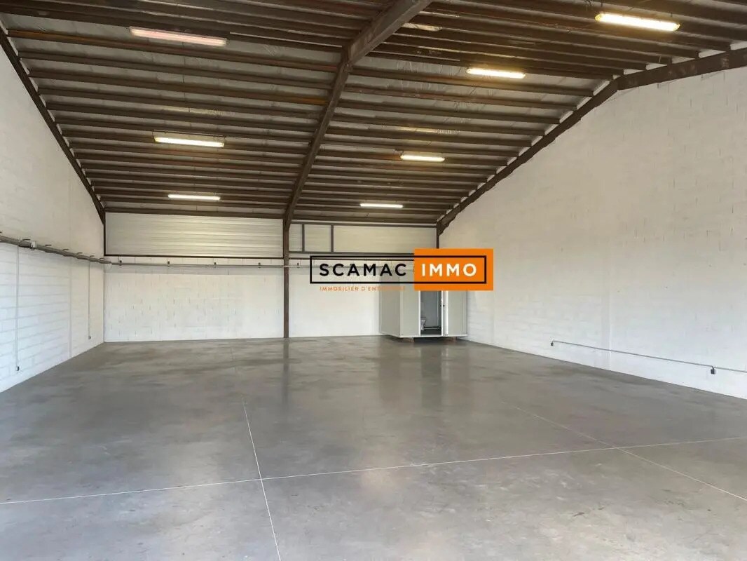 Industriel/Logistique dans Flassans-sur-Issole à louer Photo intérieure– Image 1 sur 6