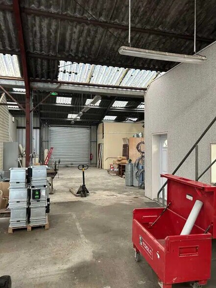 Local d'activités dans Le Trait à vendre - Photo intérieure – Image 2 sur 14