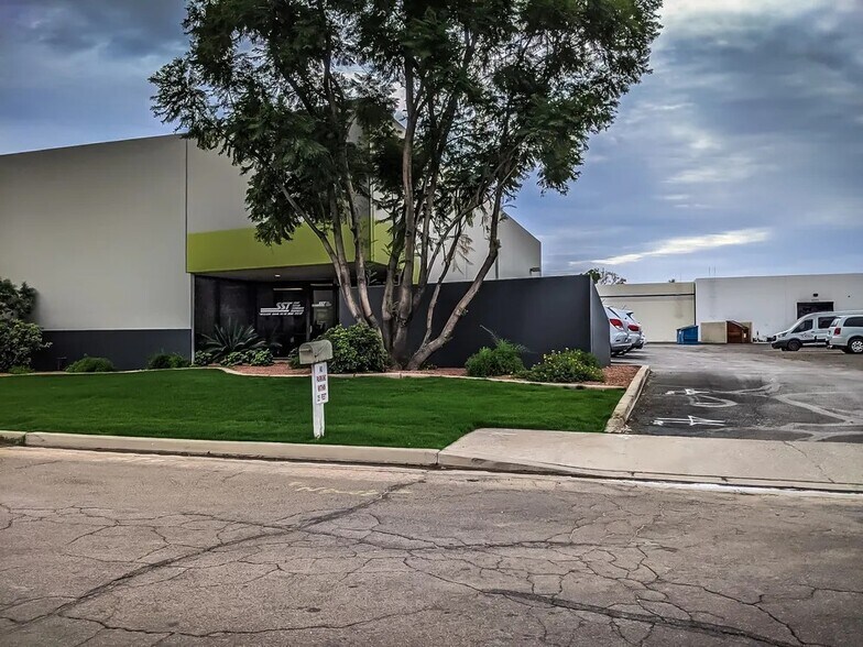 1819 W 3rd St, Tempe, AZ à louer - Photo de l’immeuble – Image 3 sur 6