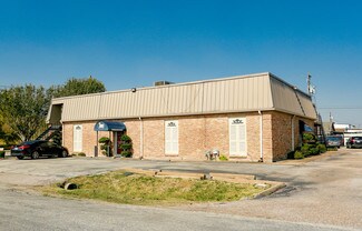 Plus de détails pour 855 Uvalde Rd, Houston, TX - Bureau à vendre