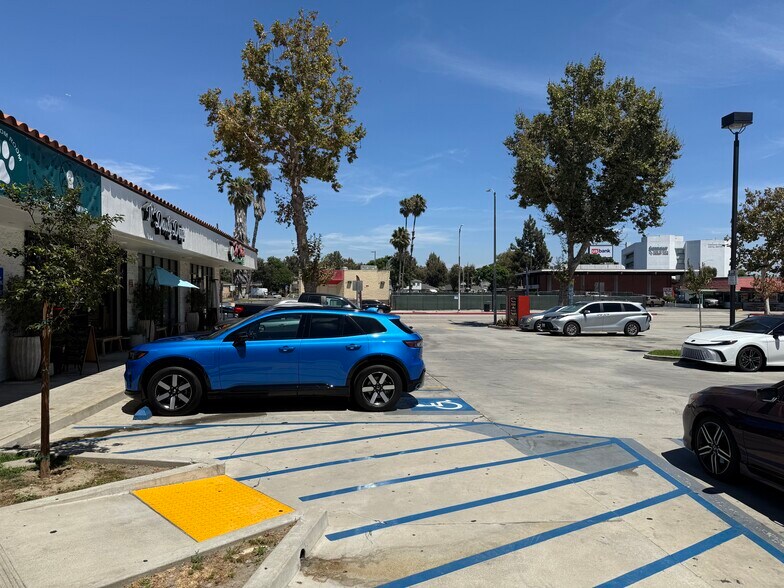 3614-3628 Martin Luther King Jr Blvd, Lynwood, CA à louer - Photo de l’immeuble – Image 3 sur 4