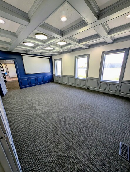 6051 S Indianapolis Rd, Whitestown, IN à louer - Photo intérieure – Image 3 sur 22