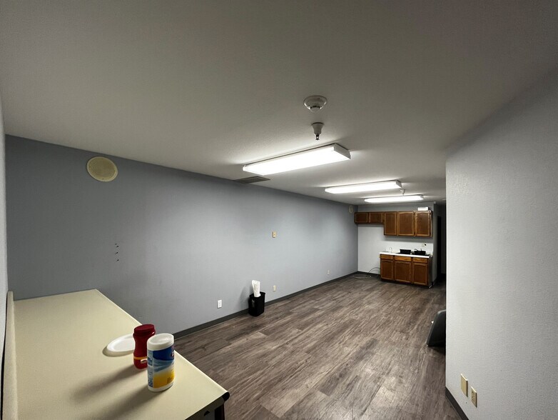 206 W Julie Dr, Tempe, AZ à louer - Photo de l’immeuble – Image 2 sur 22