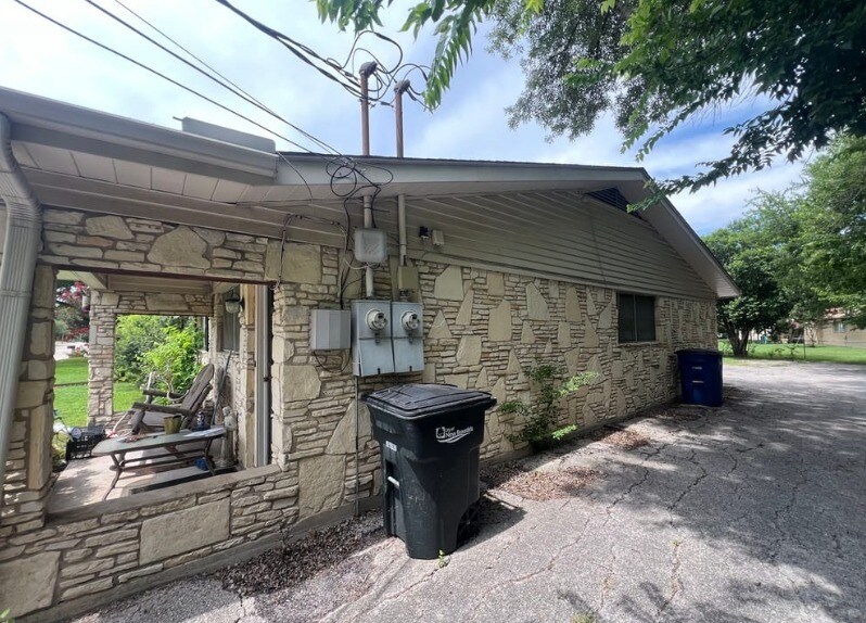 1480 Gardenia Dr, New Braunfels, TX à vendre - Photo de l’immeuble – Image 3 sur 7