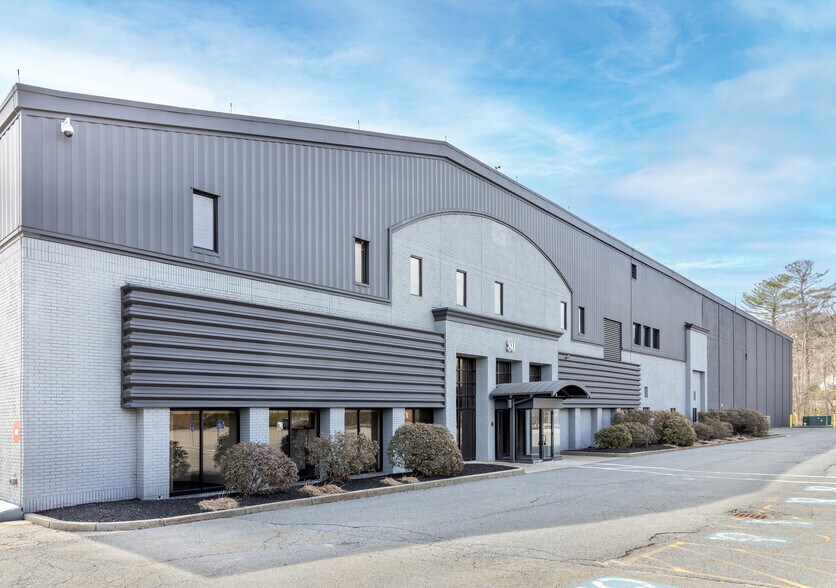 80 South St, Hopkinton, MA à louer - Photo de l’immeuble – Image 2 sur 11