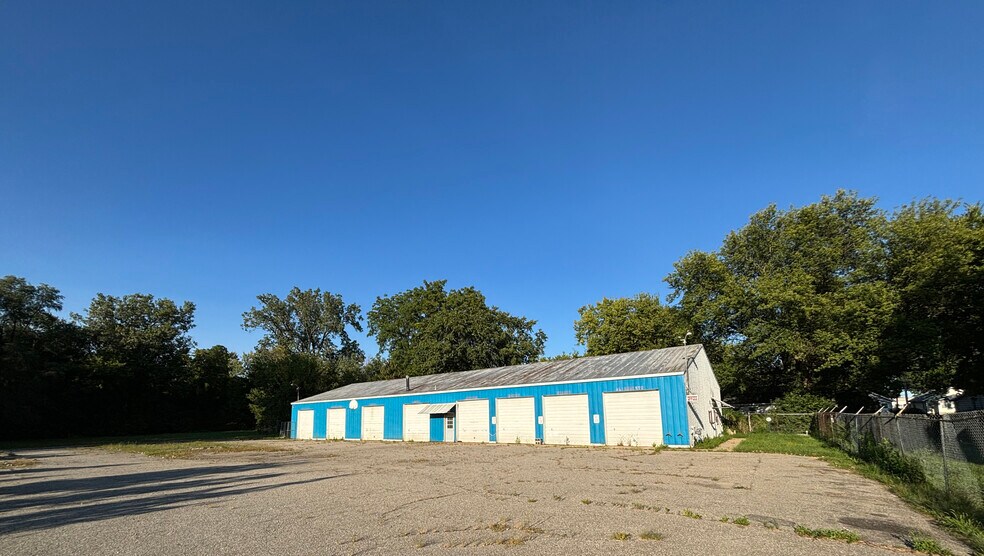 2900 W Saint Joseph St, Lansing, MI à vendre - Photo de l’immeuble – Image 2 sur 14