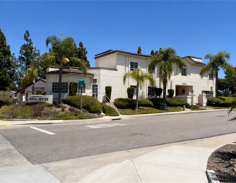 10850 Baroque Ln, San Diego, CA à louer - Photo de l’immeuble – Image 2 sur 9