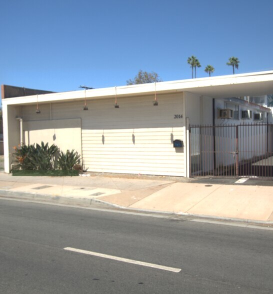 2014 S Main St, Santa Ana, CA à vendre - Photo de l’immeuble – Image 2 sur 9