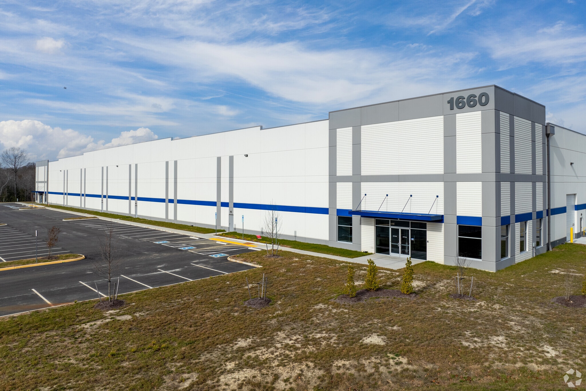 1660 Ashton Park Dr, Colonial Heights, VA à louer Photo principale– Image 1 sur 7