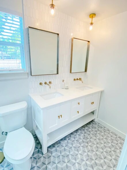 2503 E Cesar Chavez St, Austin, TX à louer - Photo intérieure – Image 3 sur 8