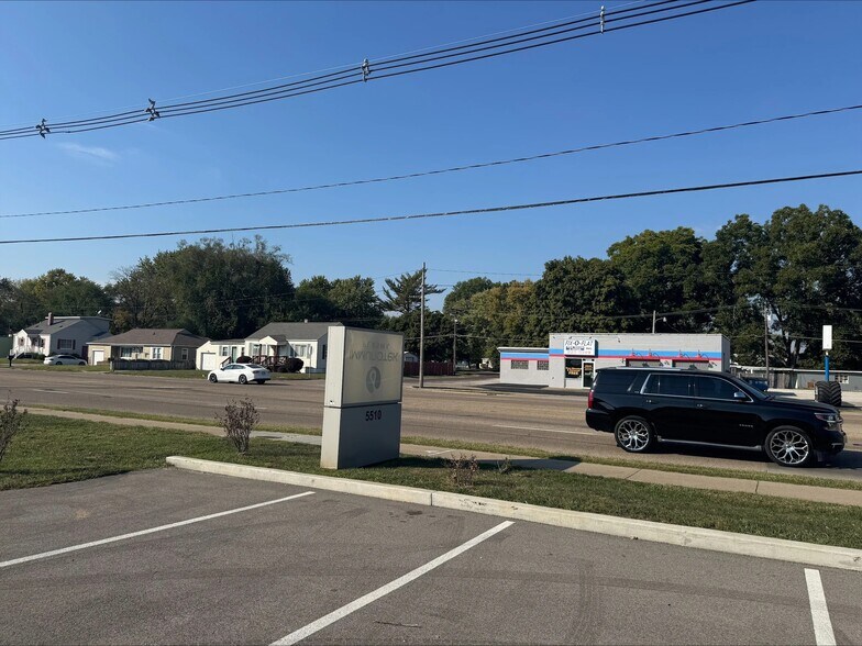 5510 N Belt W, Belleville, IL à louer - Photo de l’immeuble – Image 2 sur 9