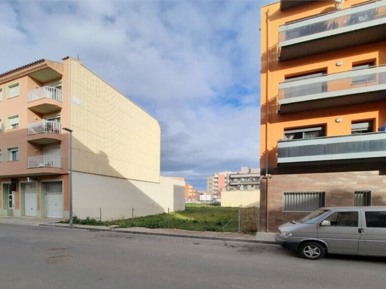 Centor urbano portefeuille de 2 biens à vendre sur LoopNet.fr - Photo de l’immeuble – Image 2 sur 5