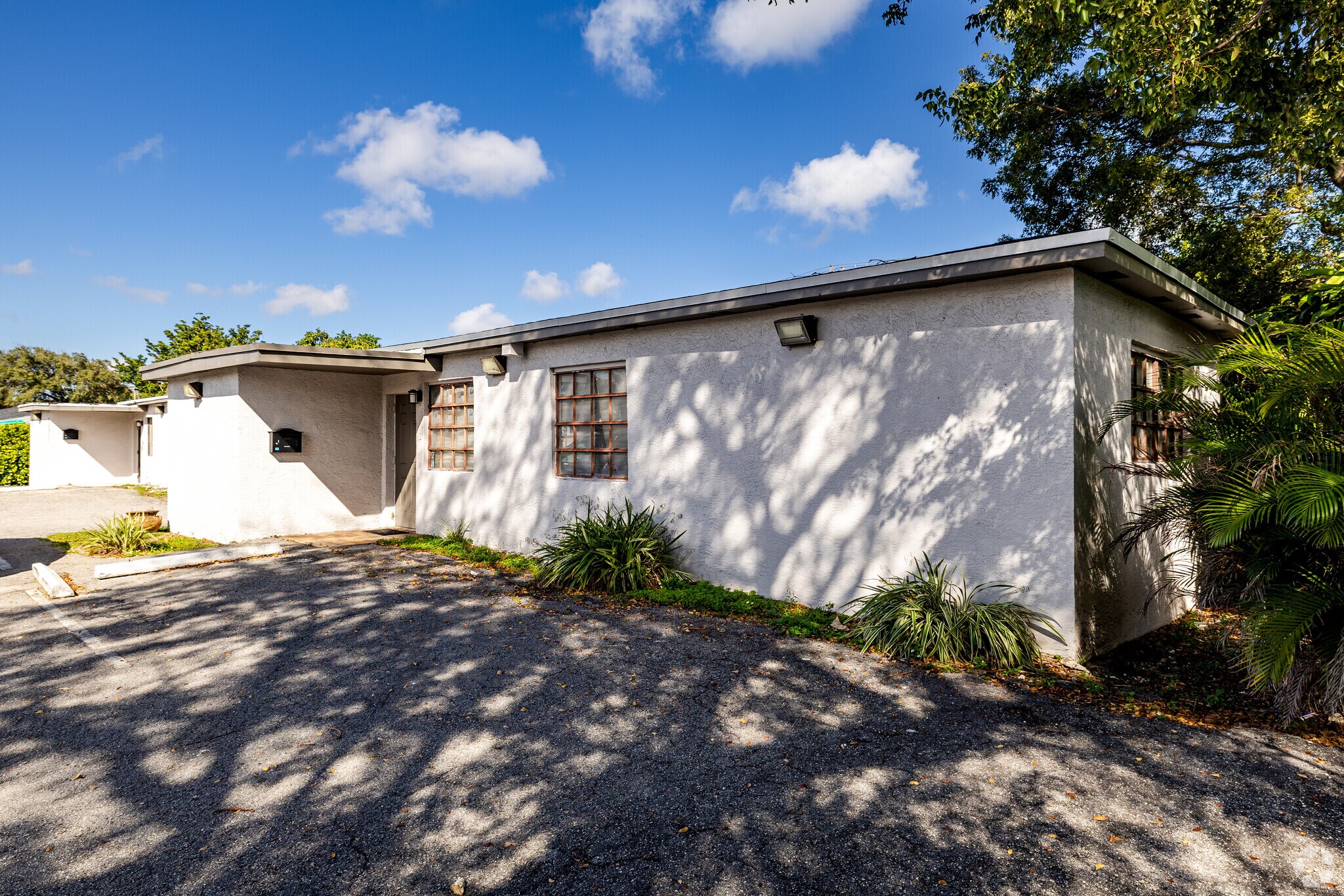 16801 NE 6th Ave, Miami, FL à vendre Photo principale– Image 1 sur 7