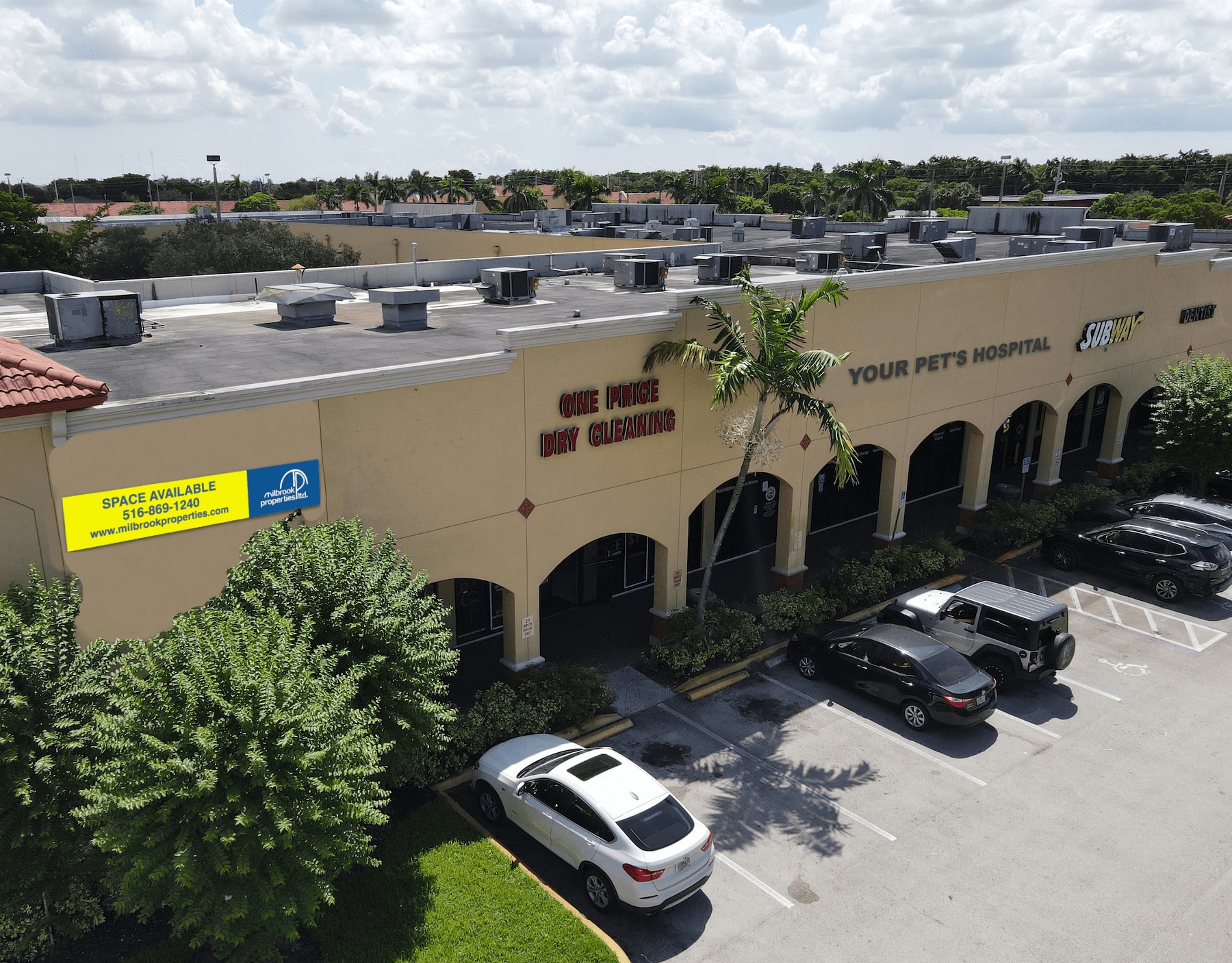 12315-12389 Pembroke Rd, Pembroke Pines, FL à louer Photo de l’immeuble– Image 1 sur 1