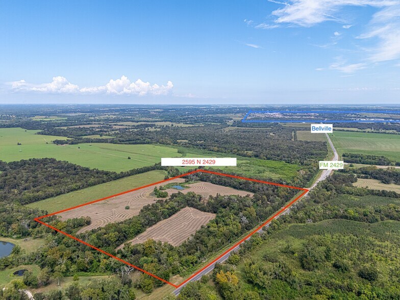 2602 N Fm 2429, Bellville, TX à vendre - Photo de l’immeuble – Image 2 sur 34