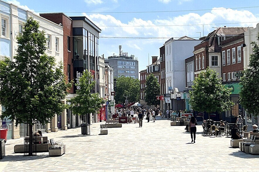 87 High St, Chelmsford à vendre - Photo de l’immeuble – Image 3 sur 5