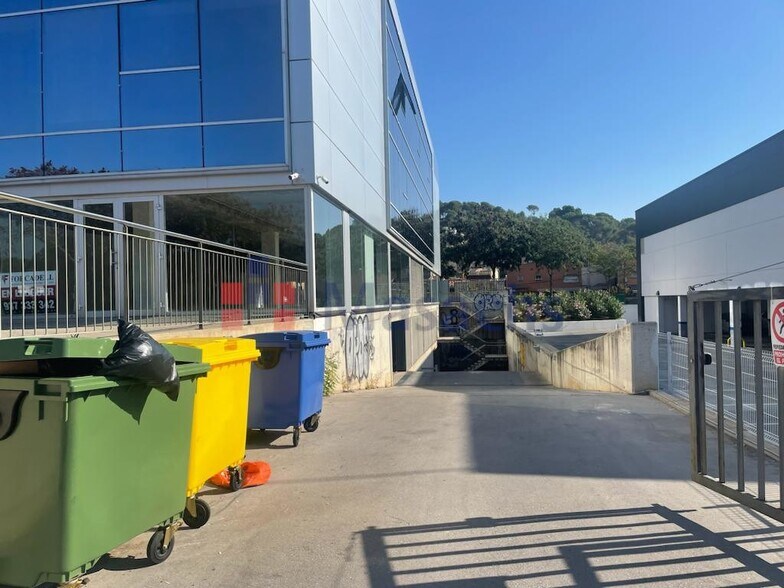 Bureau dans Terrassa, Barcelona à vendre - Photo de l’immeuble – Image 3 sur 4