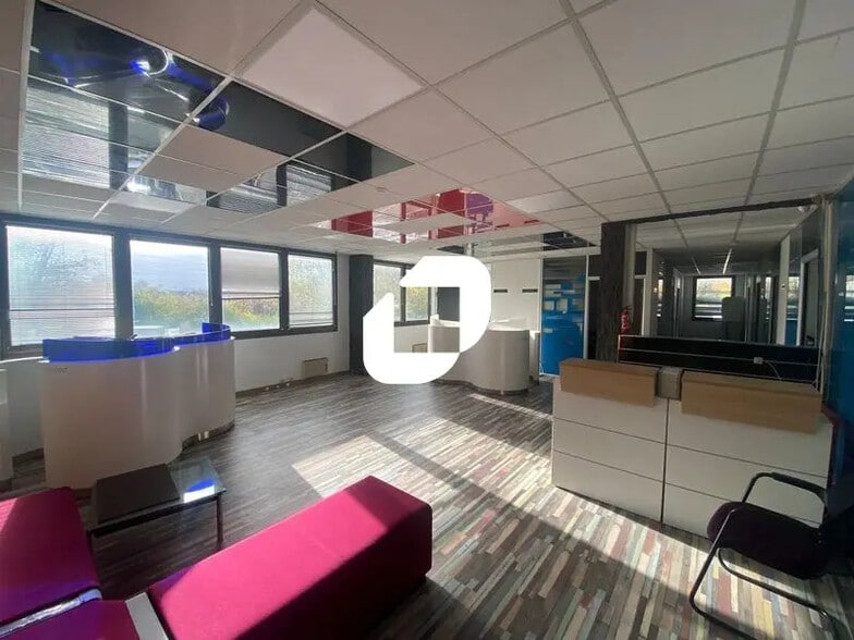 9 Chaussée Jules César, Osny à louer - Photo intérieure – Image 1 sur 10