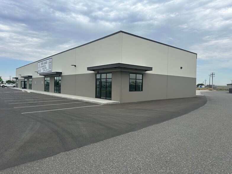 2201 Commercial Ave, Pasco, WA à louer - Photo de l’immeuble – Image 2 sur 6