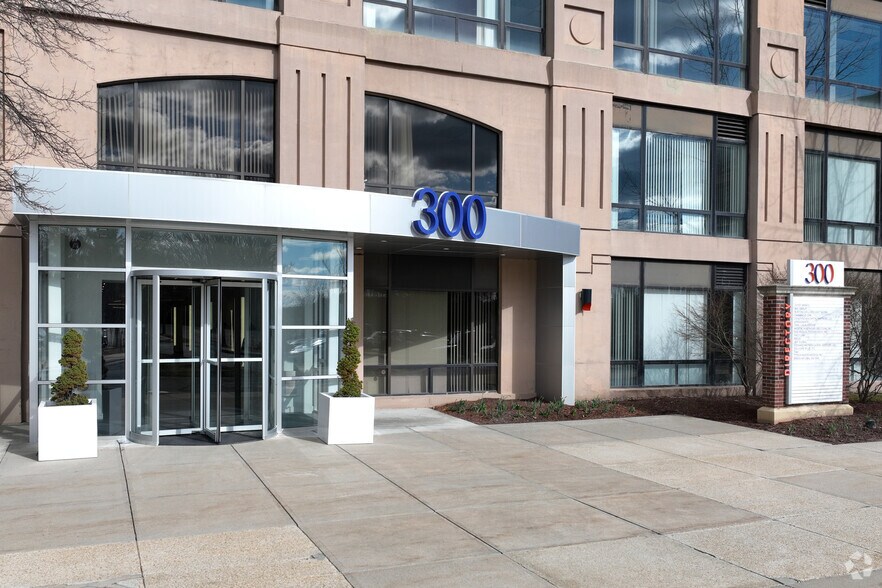 300 Brickstone Sq, Andover, MA à louer - Photo de l’immeuble – Image 3 sur 10