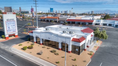 1340 E Flamingo Rd, Las Vegas, NV à louer Aérien– Image 2 sur 3