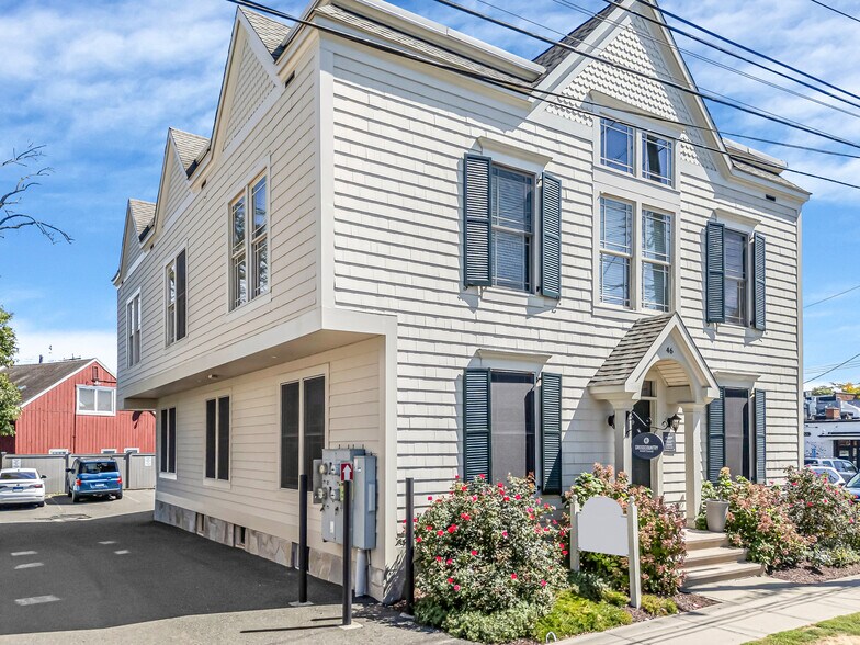 42 Miller St, Fairfield, CT à louer - Photo de l’immeuble – Image 2 sur 11