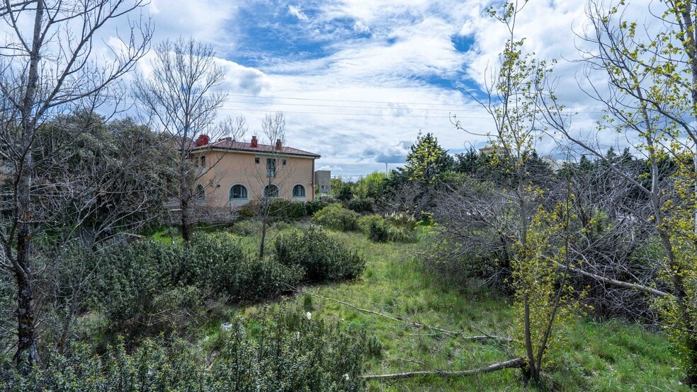 Avenida De La Cabrera, 81, La Cabrera, Madrid à vendre - Photo de l’immeuble – Image 3 sur 8