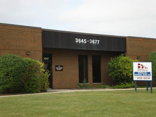3645-3677 Woodhead Dr, Northbrook, IL à louer - Photo de l’immeuble – Image 2 sur 2
