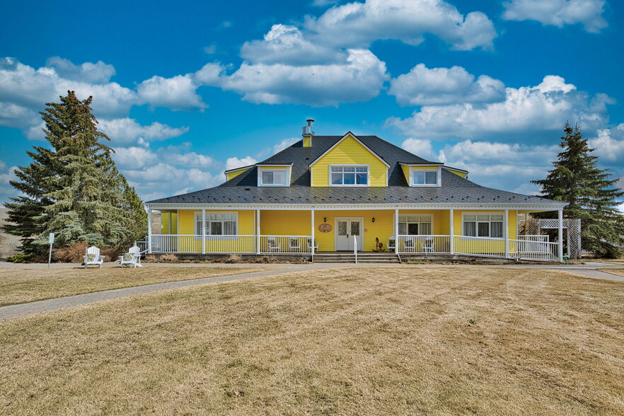 111 Severn Av, Rosebud, AB à vendre - Photo principale – Image 3 sur 16