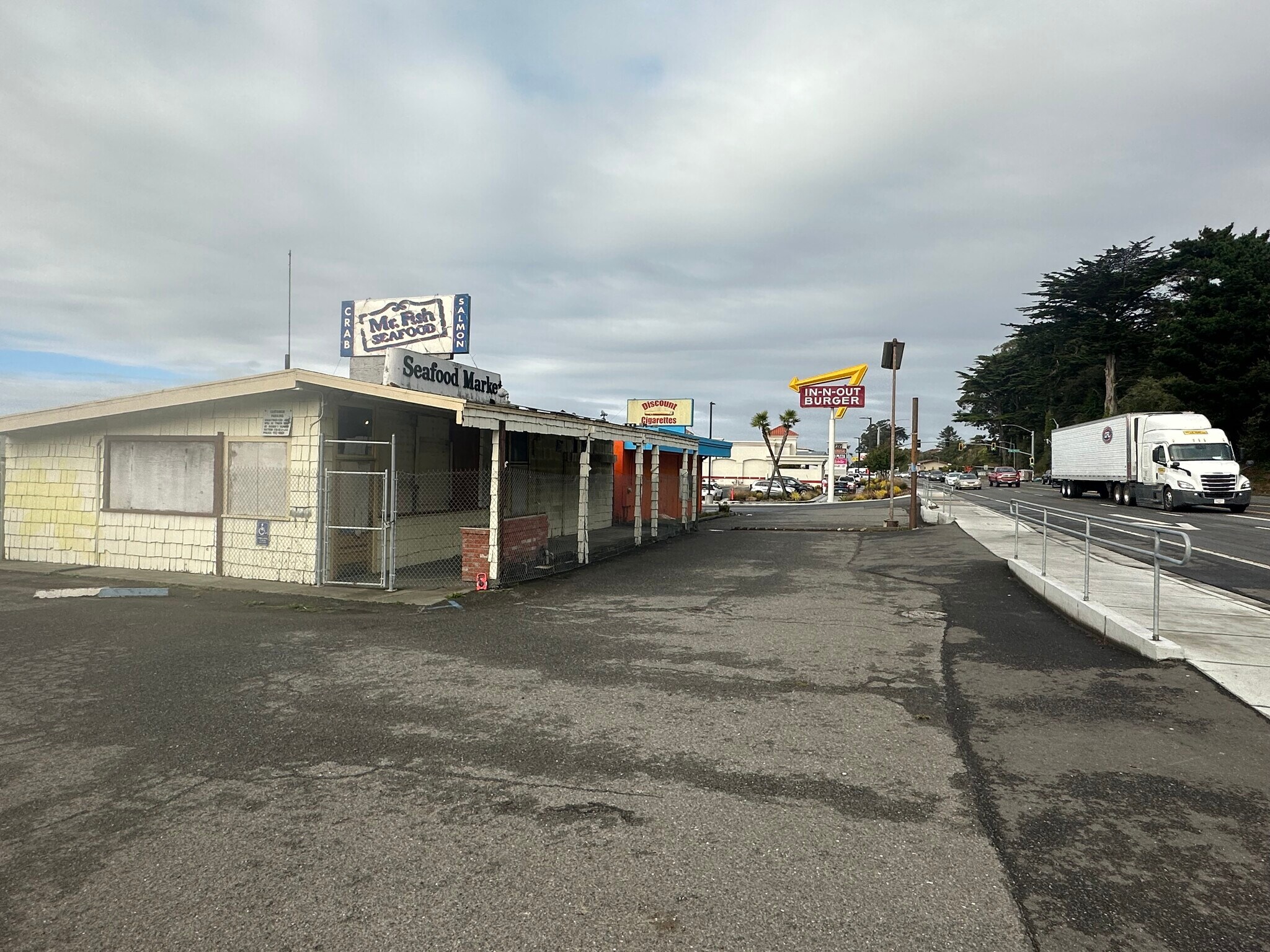 2740 Broadway St, Eureka, CA à vendre Photo principale– Image 1 sur 7