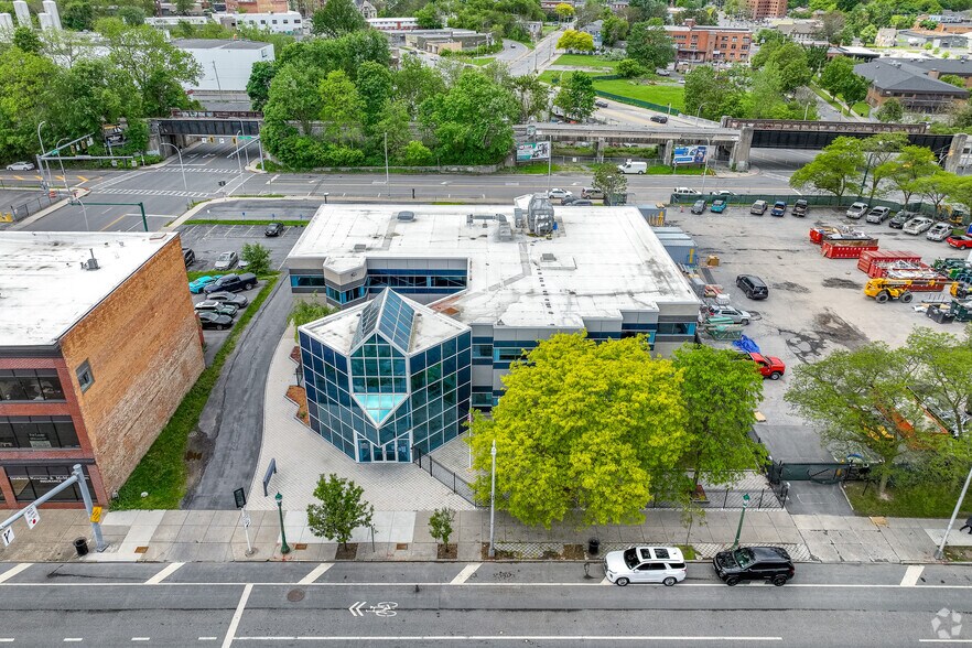 572 S Salina St, Syracuse, NY à vendre - Aérien – Image 2 sur 14