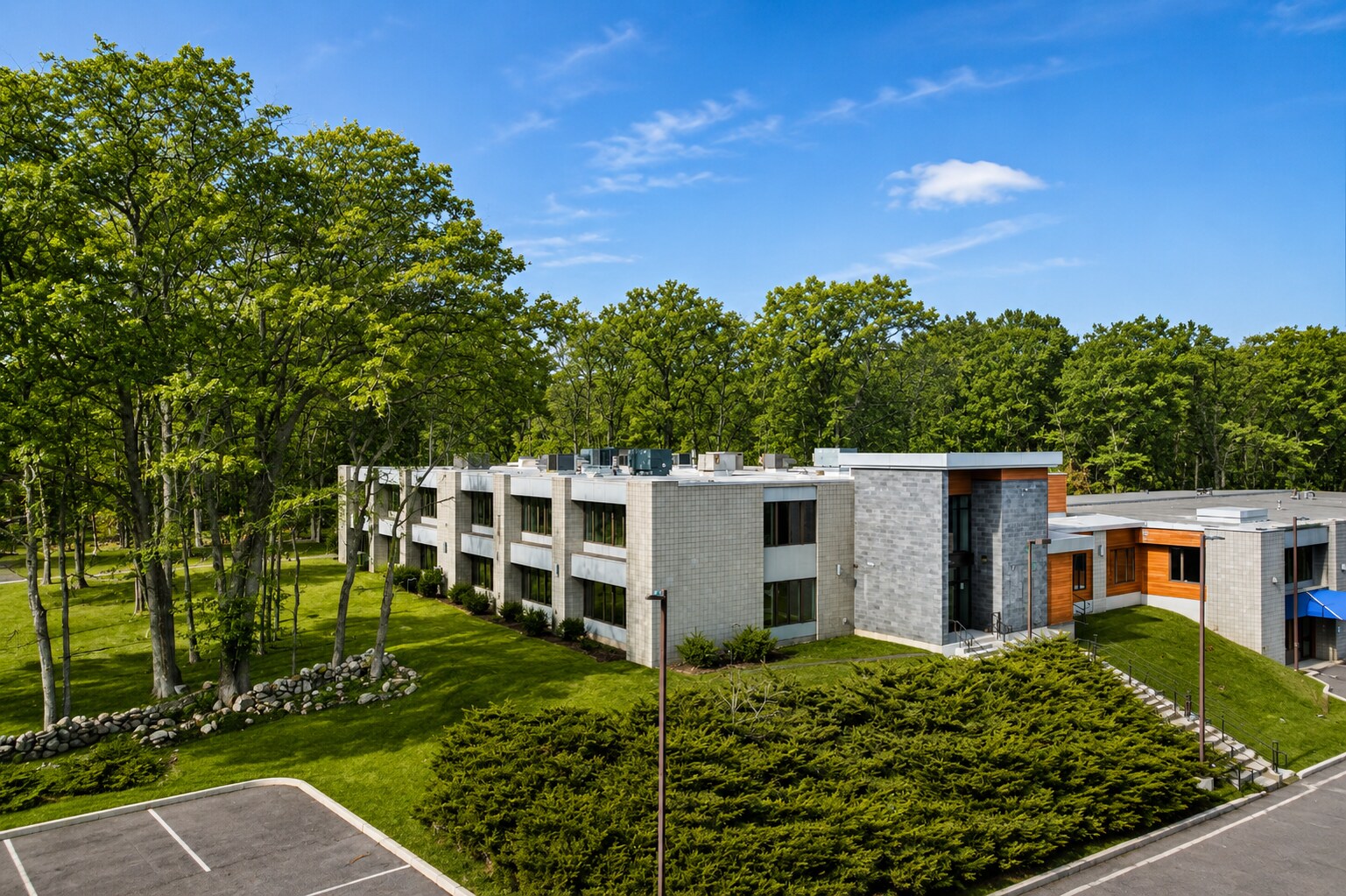 183 Providence New London Tpke, North Stonington, CT à louer Photo principale– Image 1 sur 29