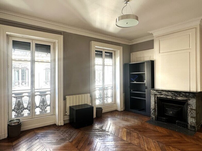 Bureau dans Lyon à vendre - Photo intérieure – Image 2 sur 7
