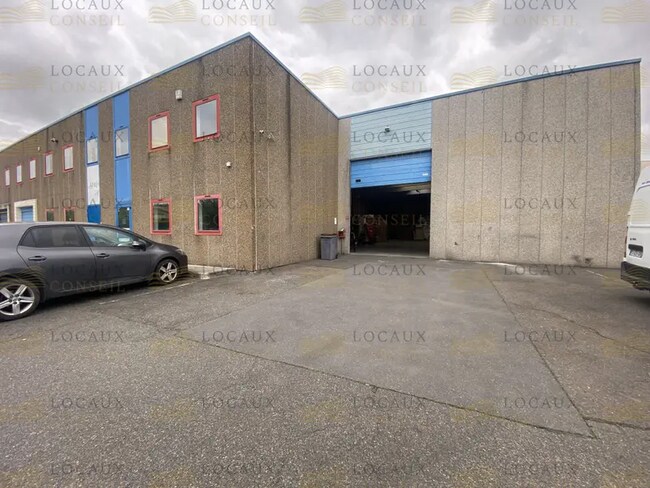 Plus de détails pour Local d'activités à louer