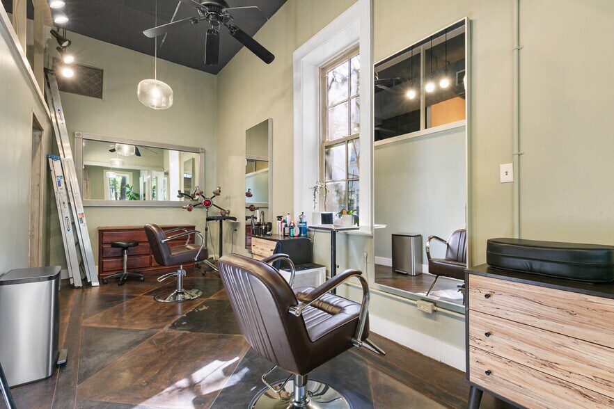 8025 Maple St, New Orleans, LA à vendre - Photo intérieure – Image 2 sur 4