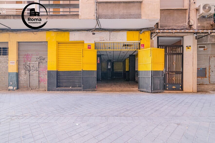 Local commercial dans Granada, Granada à vendre - Photo de l’immeuble – Image 2 sur 23
