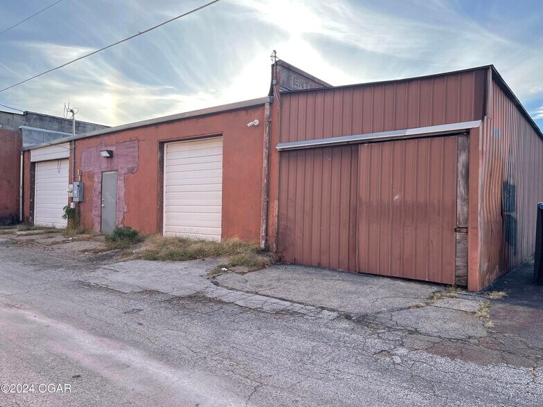 1709 S Joplin Ave, Joplin, MO à vendre - Photo de l’immeuble – Image 2 sur 3