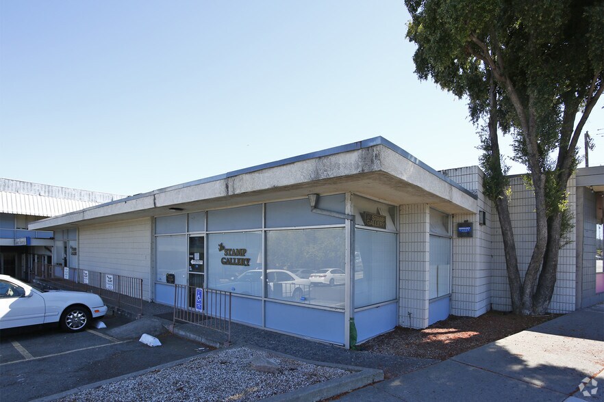 2678 N Main St, Walnut Creek, CA à louer - Photo de l’immeuble – Image 3 sur 3